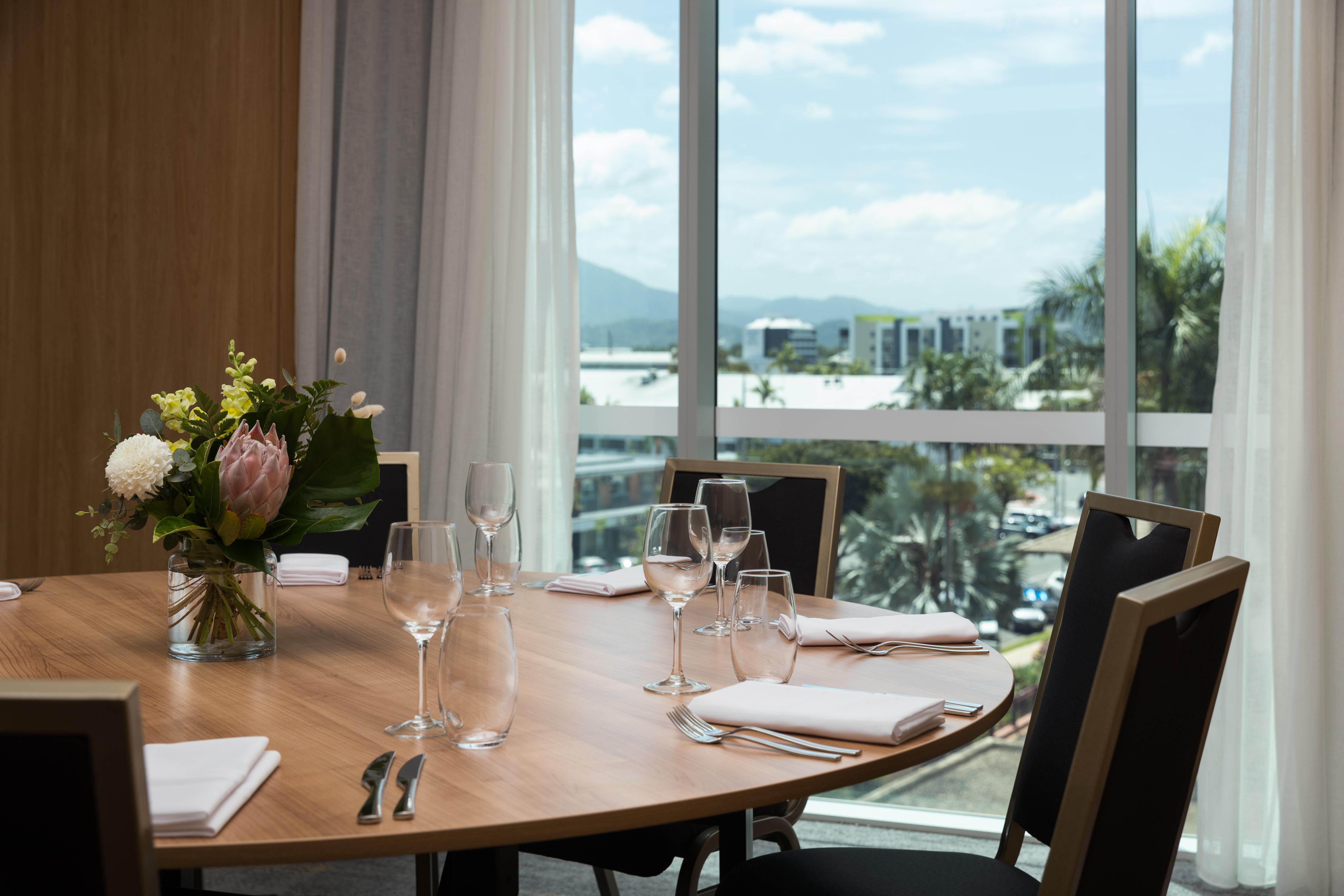 Crystalbrook Bailey Hotel Cairns Exterior foto The private dining room at Blackbird
